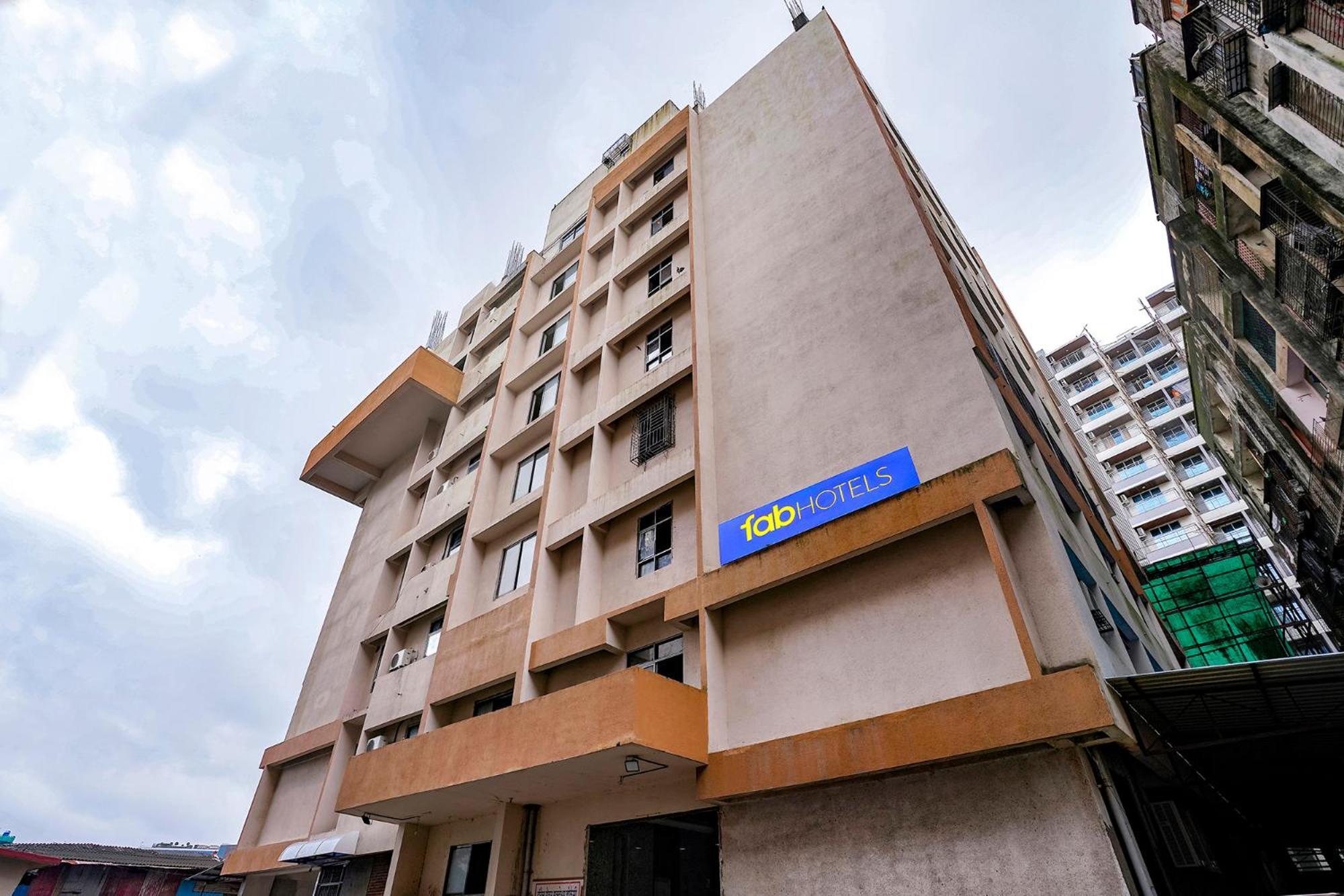 Fabhotel 7 Square - Nr Bkc Mumbai Exterior photo