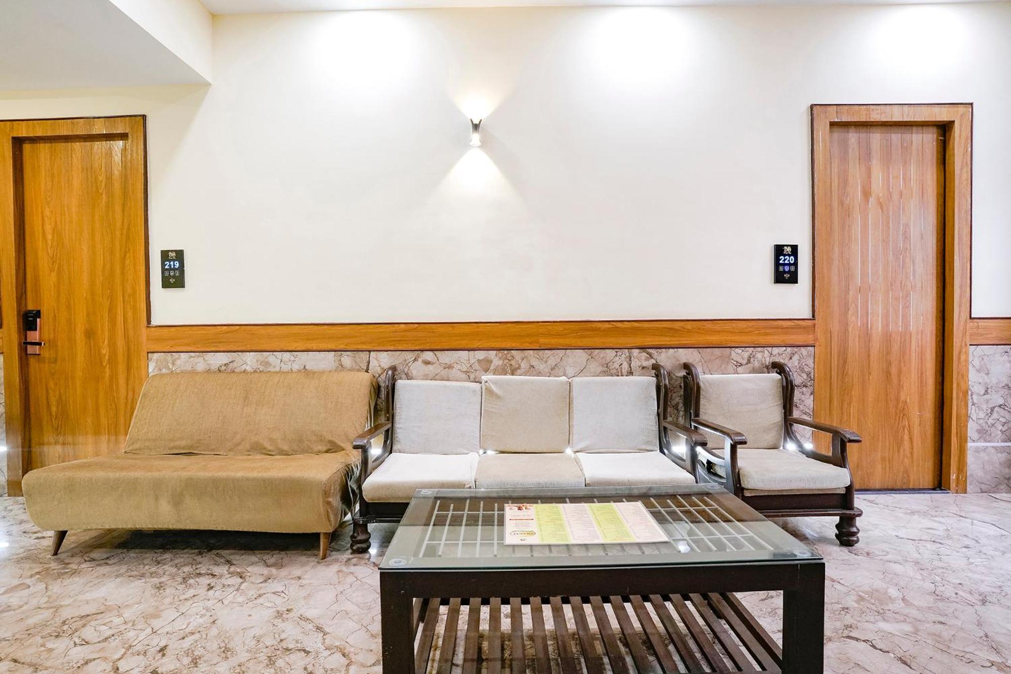 Fabhotel 7 Square - Nr Bkc Mumbai Exterior photo